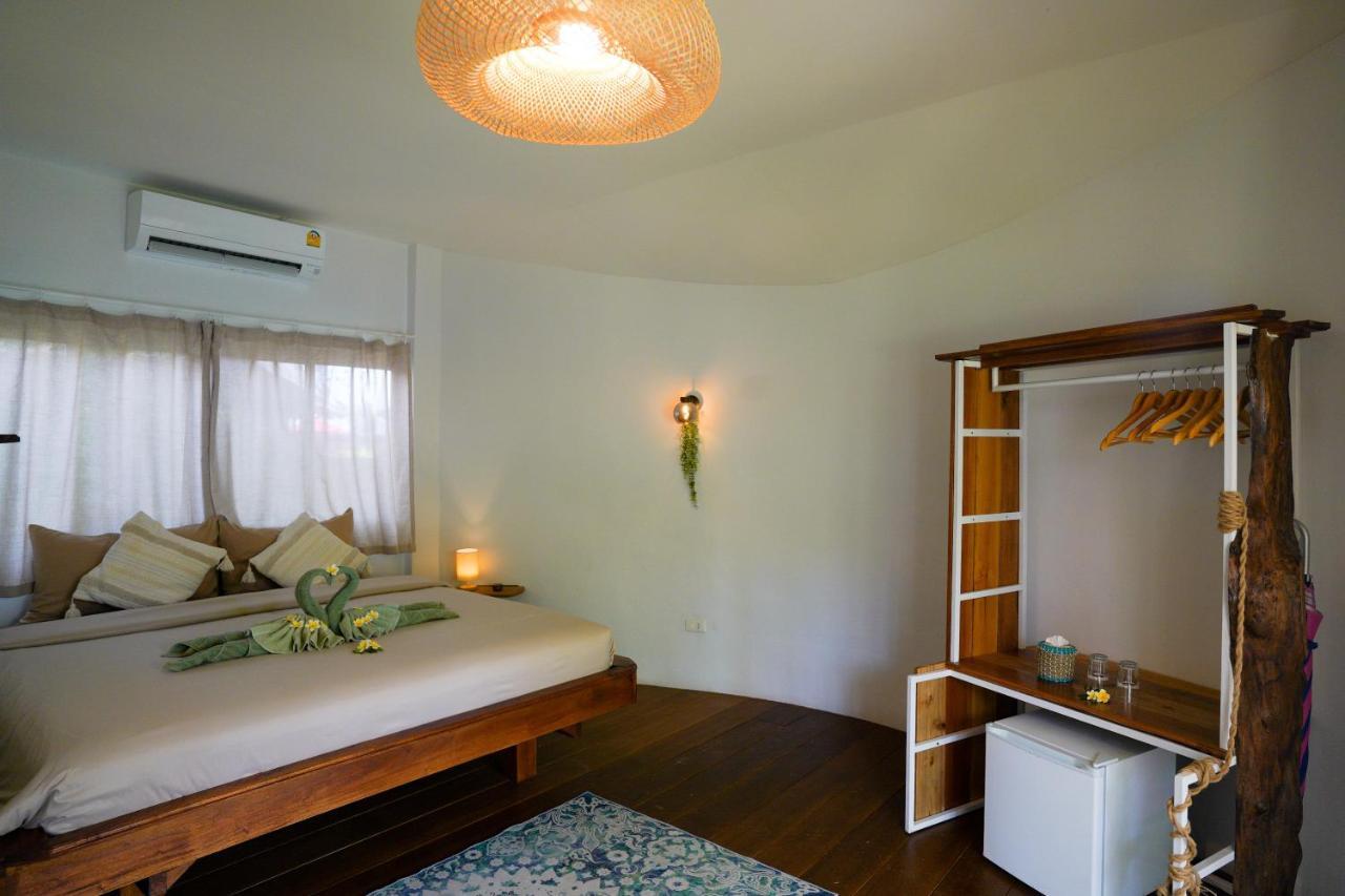 Ocean Vibes Hotel Thong Sala Luaran gambar